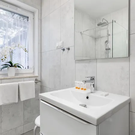 Wczasowa By Renters Apartament