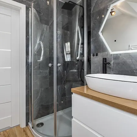 Wczasowa By Renters Apartament *